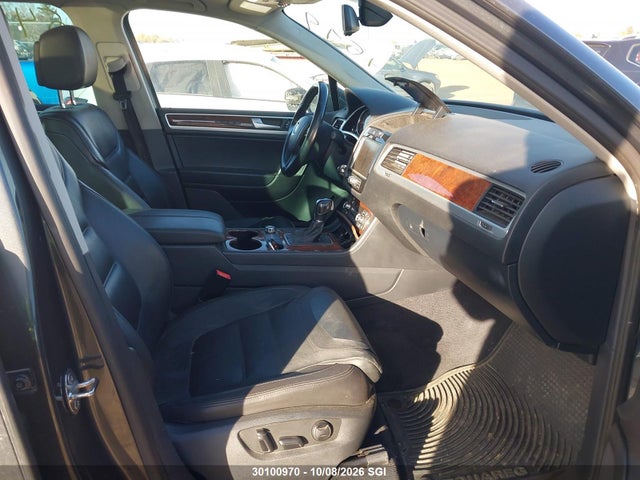 2014 Volkswagen Touareg V6 Tdi მანქანა იყიდება აუქციონზე, vin: WVGEP9BP7ED007619, აუქციონის ნომერი: 30100970