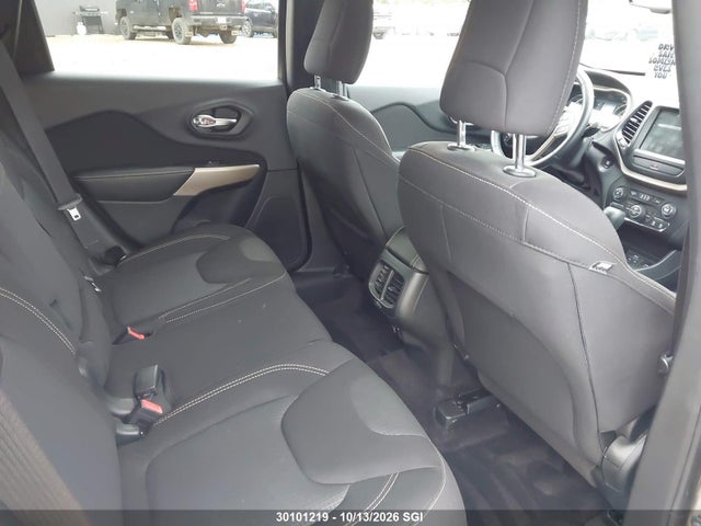 Jeep Cherokee Latitude 2017 1C4PJMCSXHW598672 Image 8