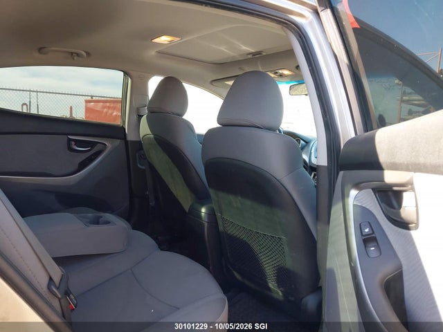 Продаж на аукціоні авто 2012 Hyundai Elantra Gls/limited, vin: 5NPDH4AE4CH106213, номер лоту: 30101229