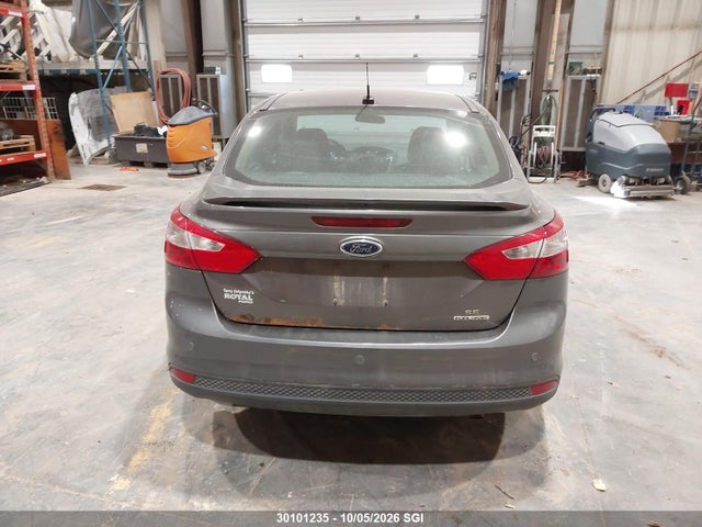 30101235 :رقم المزاد ، 1FADP3F29EL315365 vin ، 2014 Ford Focus Se مزاد بيع