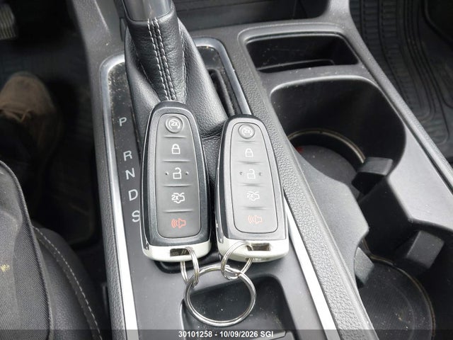 2017 Ford Escape Titanium მანქანა იყიდება აუქციონზე, vin: 1FMCU9J92HUE50462, აუქციონის ნომერი: 30101258