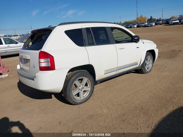 30096034 :رقم المزاد ، 1J4NF4FB7AD547498 vin ، 2010 Jeep Compass Sport/north مزاد بيع
