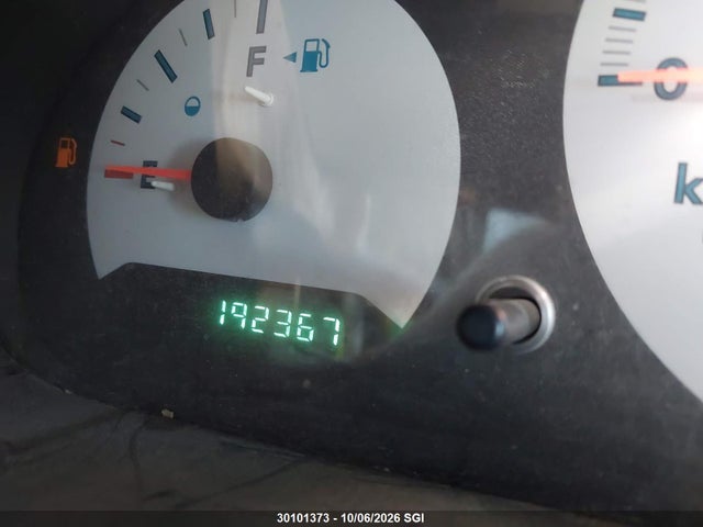 30101373 :رقم المزاد ، 1D4GP25RX5B185587 vin ، 2005 Dodge Caravan Se مزاد بيع