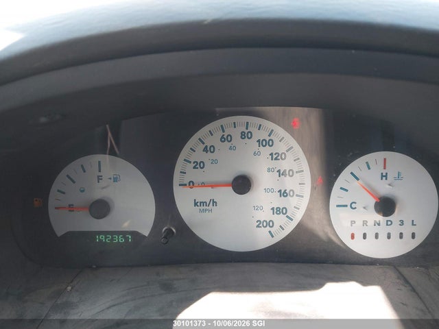 30101373 :رقم المزاد ، 1D4GP25RX5B185587 vin ، 2005 Dodge Caravan Se مزاد بيع