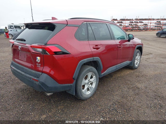 2T3R1RFVXMW228066 Toyota Rav4 Xle/xle Premium