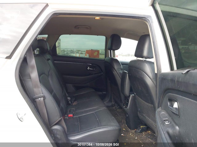 Продаж на аукціоні авто 2015 Kia Rondo, vin: KNAHU8A36F7122308, номер лоту: 30101384