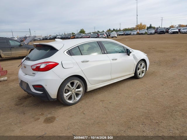 30094677 :رقم المزاد ، 3G1BF6SM5HS585536 vin ، 2017 Chevrolet Cruze Premier مزاد بيع
