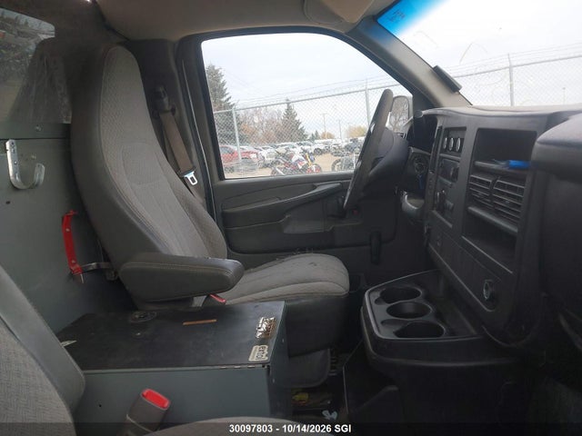 30097803 :رقم المزاد ، 1GCZGFBA8A1137307 vin ، 2010 Chevrolet Express G2500 مزاد بيع