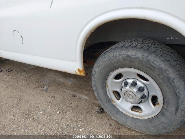30097803 :رقم المزاد ، 1GCZGFBA8A1137307 vin ، 2010 Chevrolet Express G2500 مزاد بيع