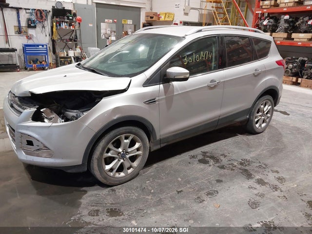 Ford Escape Titanium 2015 1FMCU9J94FUA00163 Image 2