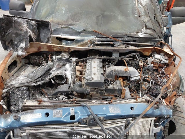 30101206 :رقم المزاد ، 3B7KF23612M297282 vin ، 2002 Dodge Ram 2500 مزاد بيع