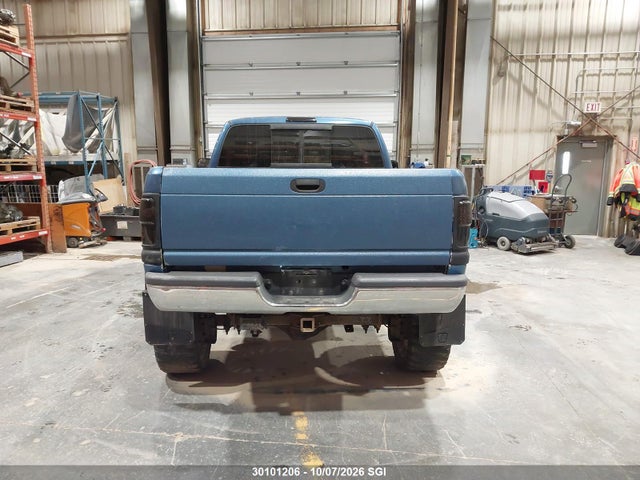 30101206 :رقم المزاد ، 3B7KF23612M297282 vin ، 2002 Dodge Ram 2500 مزاد بيع
