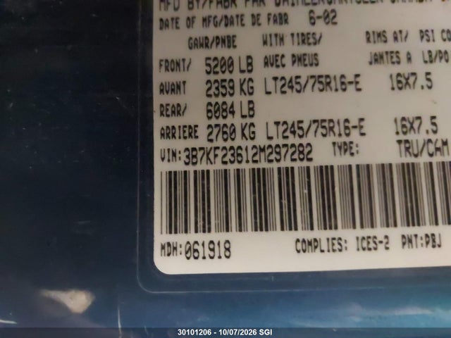 30101206 :رقم المزاد ، 3B7KF23612M297282 vin ، 2002 Dodge Ram 2500 مزاد بيع