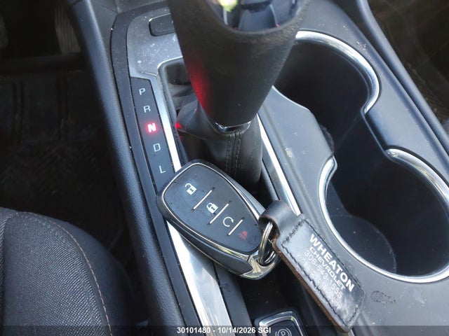 2GNAXUEV1L6209262 Chevrolet EQUINOX LT