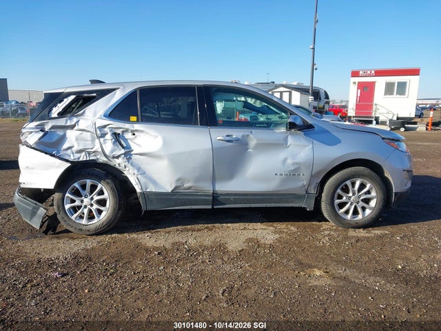 2GNAXUEV1L6209262 Chevrolet EQUINOX LT