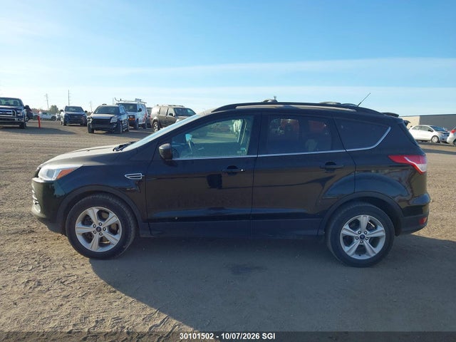 30101502 :رقم المزاد ، 1FMCU9GX0GUA00443 vin ، 2016 Ford Escape Se مزاد بيع