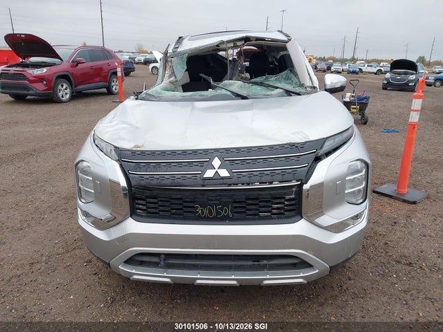 JA4J4UA82PZ611555 Mitsubishi Outlander Le/le Premium/se/sel