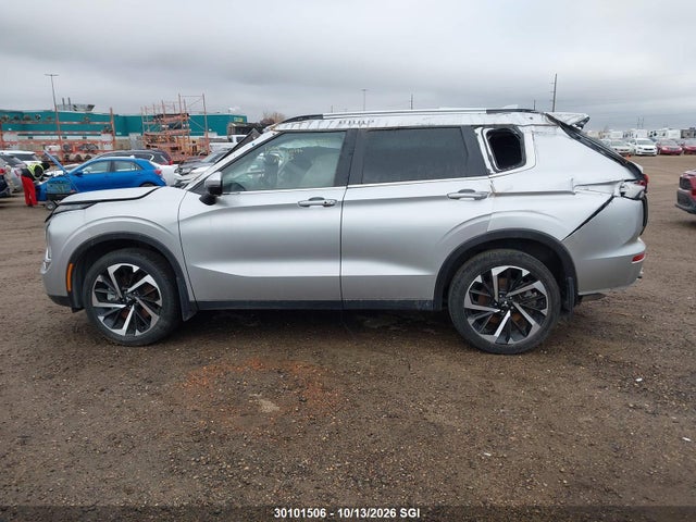 JA4J4UA82PZ611555 Mitsubishi Outlander Le/le Premium/se/sel