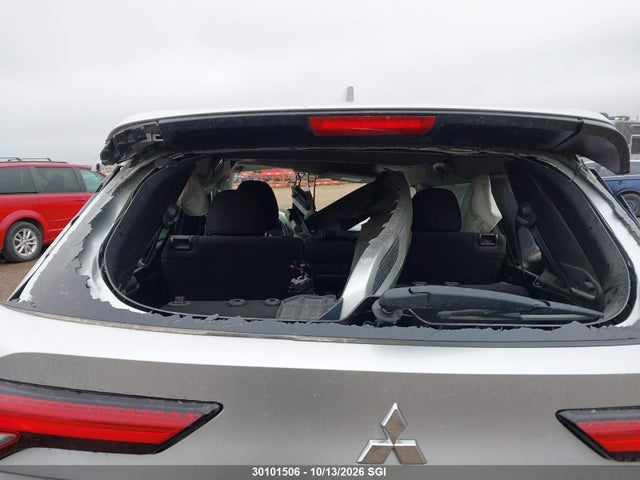 JA4J4UA82PZ611555 Mitsubishi Outlander Le/le Premium/se/sel