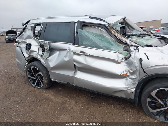 JA4J4UA82PZ611555 Mitsubishi Outlander Le/le Premium/se/sel