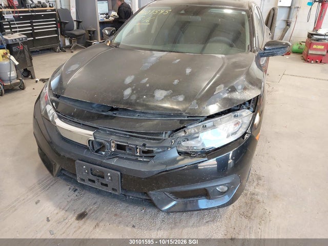 2HGFC1F40JH105122 Honda CIVIC EX