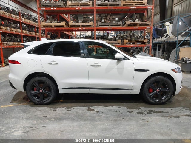 Jaguar F-PACE S 2017 SADCM2BV7HA077738 Image 12