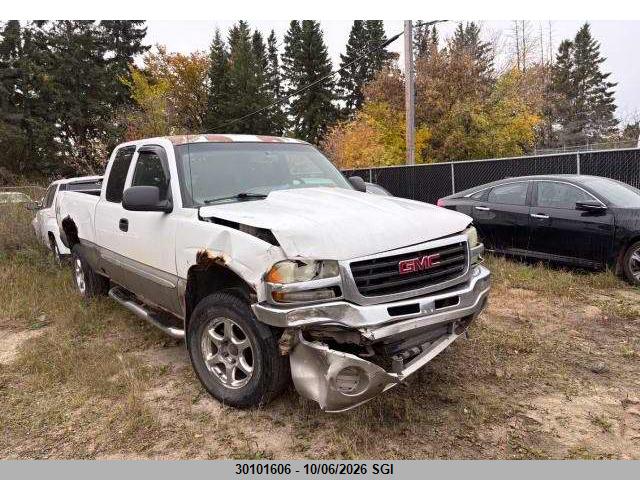 2003 Gmc New Sierra K1500 მანქანა იყიდება აუქციონზე, vin: 2GTEK19V231379659, აუქციონის ნომერი: 30101606