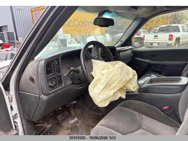 Aukcja sprzedaży 2003 Gmc New Sierra K1500, vin: 2GTEK19V231379659, numer aukcji: 30101606