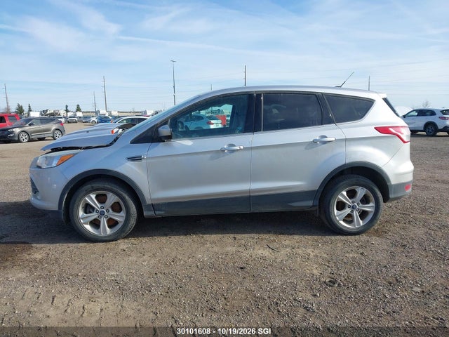 1FMCU9GX3EUD74798 Ford ESCAPE SE