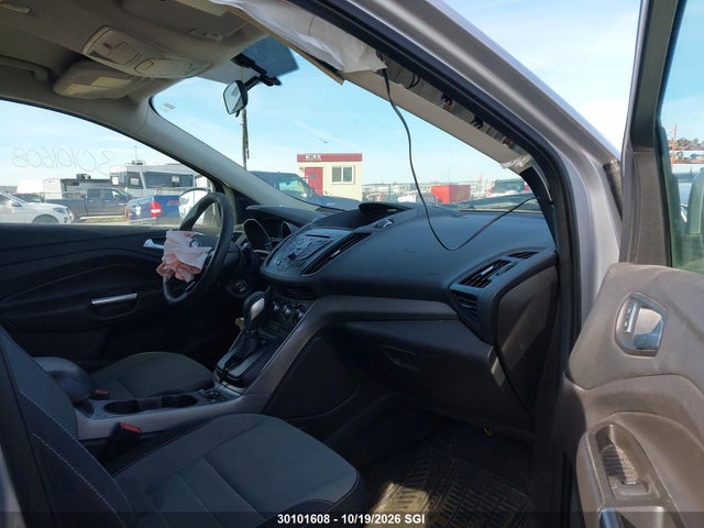 1FMCU9GX3EUD74798 Ford ESCAPE SE