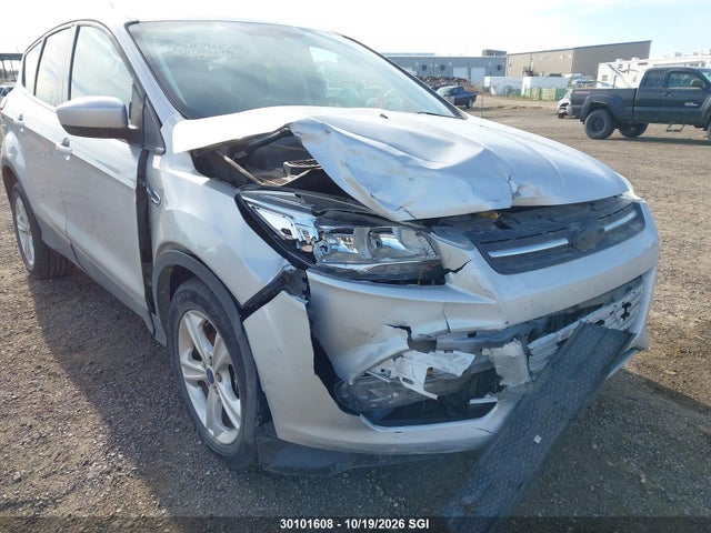 1FMCU9GX3EUD74798 Ford ESCAPE SE