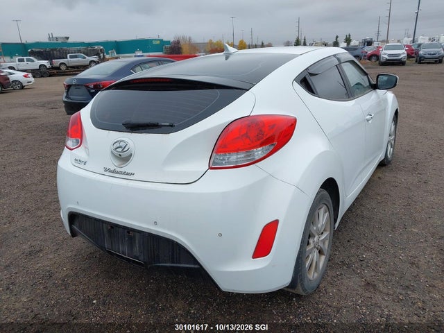 KMHTC6AD1GU293592 Hyundai Veloster
