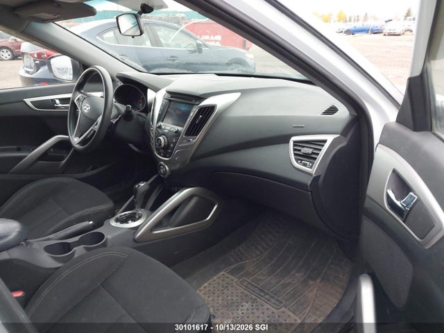 KMHTC6AD1GU293592 Hyundai Veloster