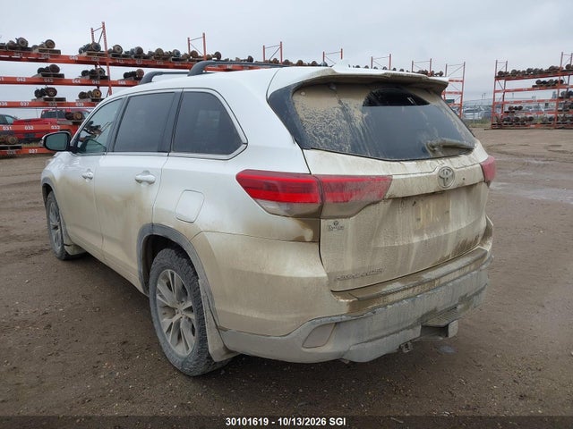 Toyota Highlander Le/le Plus 2017 5TDBZRFH1HS391264 Image 3