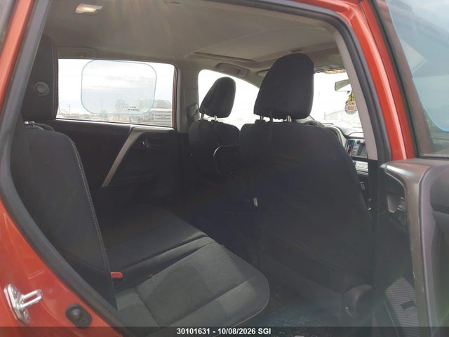 Продаж на аукціоні авто 2015 Toyota Rav4 Xle, vin: 2T3RFREV4FW264860, номер лоту: 30101631