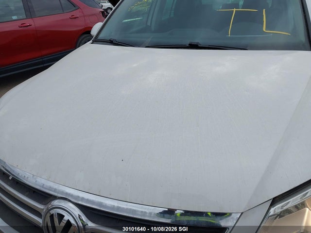 2010 Volkswagen Tiguan Se/sel მანქანა იყიდება აუქციონზე, vin: WVGBV9AX5AW527116, აუქციონის ნომერი: 30101640