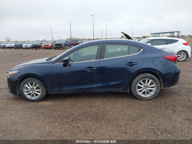 3MZBN1V77JM226862 Mazda MAZDA3