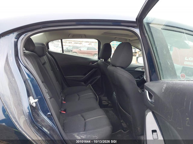 3MZBN1V77JM226862 Mazda MAZDA3