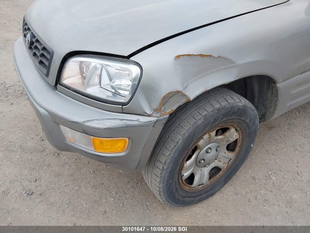 Продажа на аукционе авто 2000 Toyota Rav4, vin: JT3HP10V0Y0241122, номер лота: 30101647