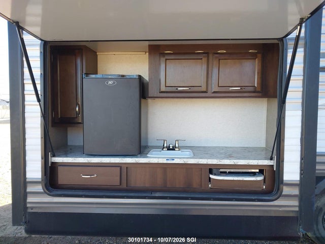 Продаж на аукціоні авто 2018 Jayco Jay Flight, vin: 1UJBJ0BT8J1TV0338, номер лоту: 30101734
