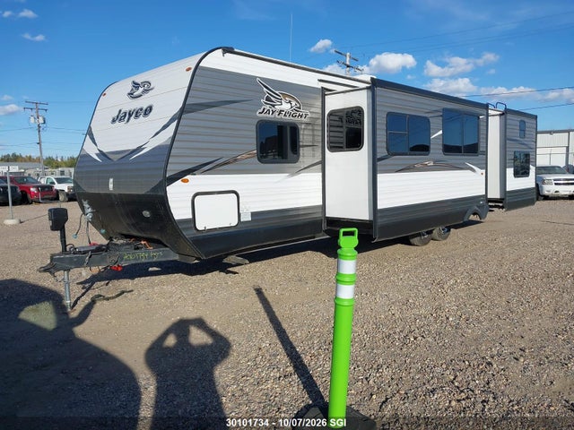 Продаж на аукціоні авто 2018 Jayco Jay Flight, vin: 1UJBJ0BT8J1TV0338, номер лоту: 30101734