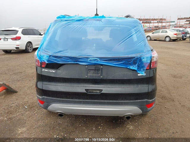 30101766 :رقم المزاد ، 1FMCU9G99HUE99729 vin ، 2017 Ford Escape Se مزاد بيع