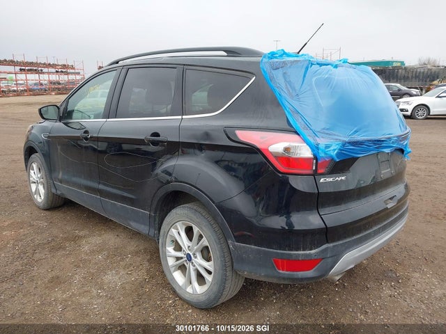30101766 :رقم المزاد ، 1FMCU9G99HUE99729 vin ، 2017 Ford Escape Se مزاد بيع