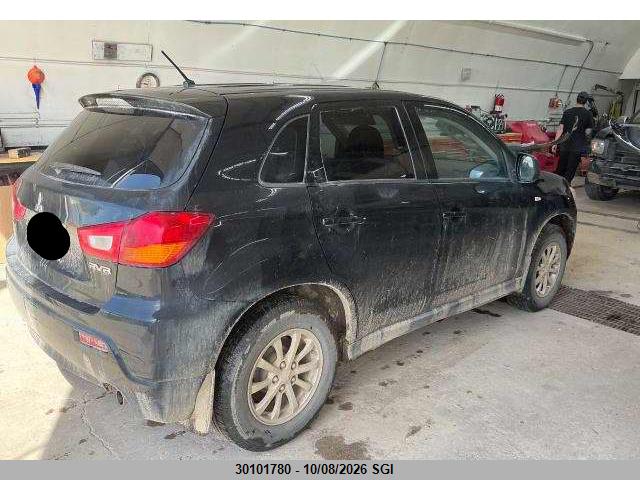 30101780 :رقم المزاد ، JA4AJ3AU3BZ606860 vin ، 2011 Mitsubishi Rvr Se مزاد بيع