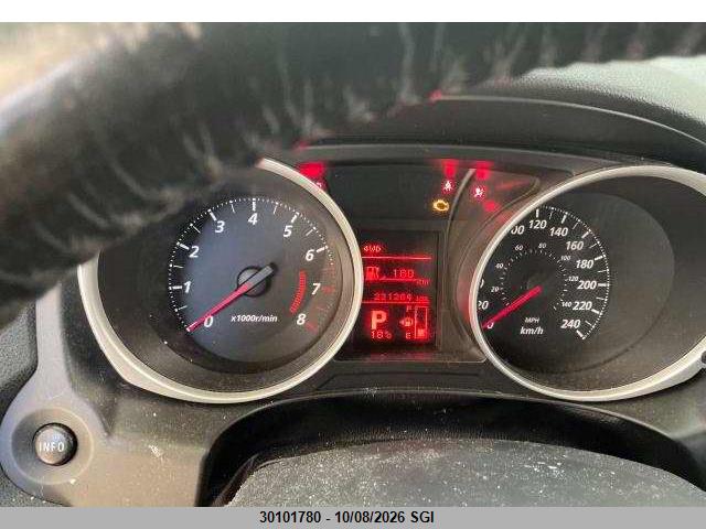 30101780 :رقم المزاد ، JA4AJ3AU3BZ606860 vin ، 2011 Mitsubishi Rvr Se مزاد بيع