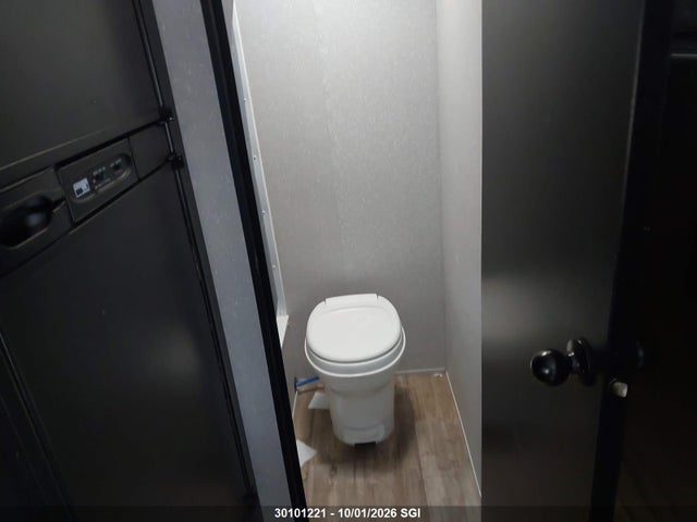Forest River Inc. Cherokee 2021 5ZT2CKEC8MY015110 Image 8