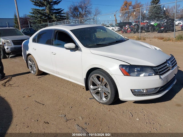 Volkswagen Passat 1.8 Tsi Comfortline 2015 1VWBS7A39FC080679 главное изображение
