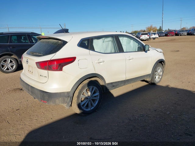 JN1BJ1CR5JW207281 Nissan Qashqai S/sl/sv