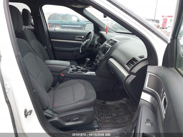 30101870 :رقم المزاد ، 1FM5K8DHXKGA17764 vin ، 2019 Ford Explorer Xlt مزاد بيع