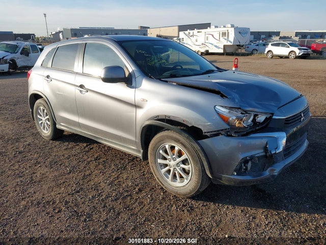 30101883 :رقم المزاد ، JA4AJ3AU0GZ607214 vin ، 2016 Mitsubishi Rvr Se مزاد بيع